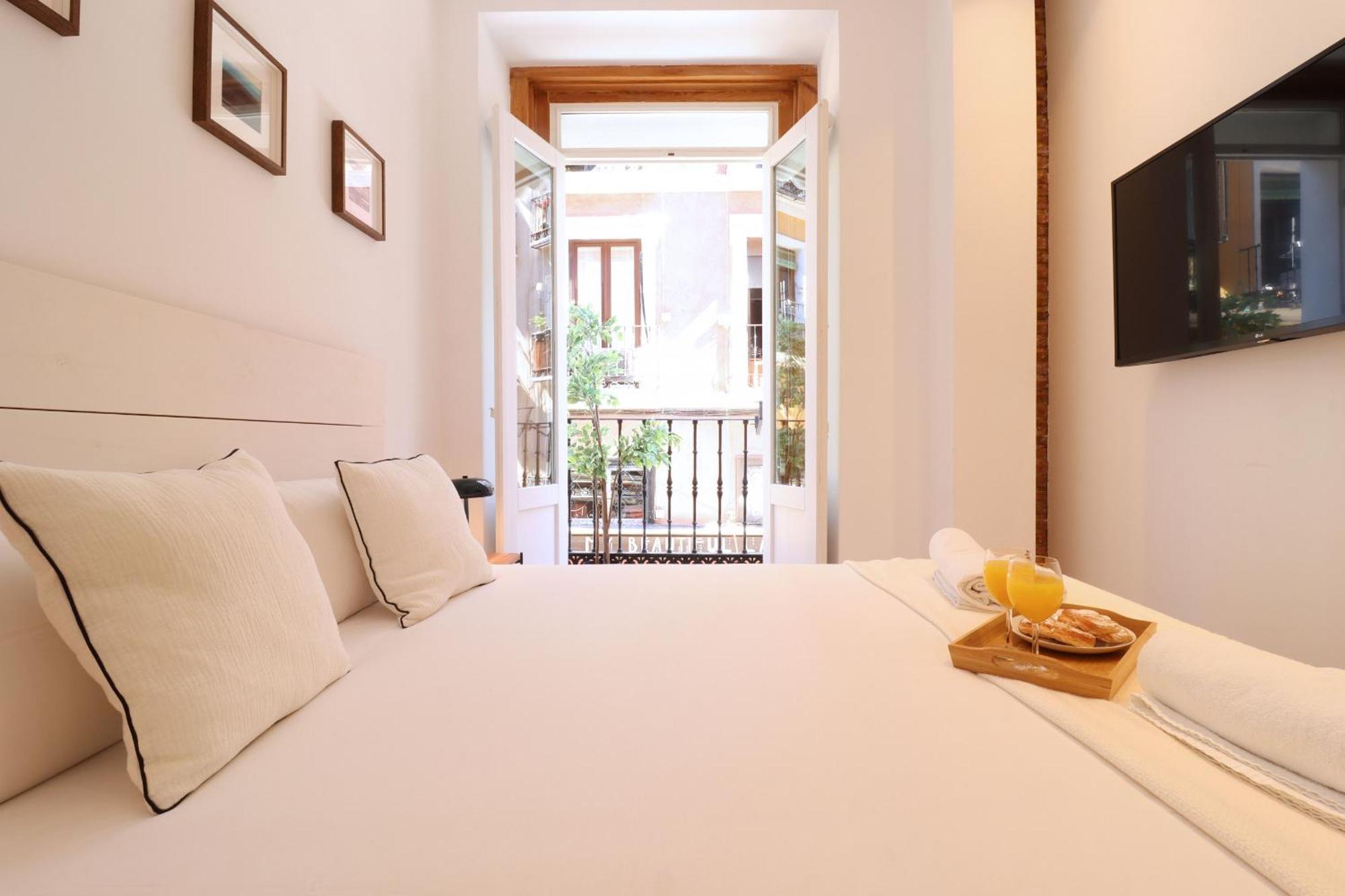 Reina Sofia Suite I Madrid Exterior foto